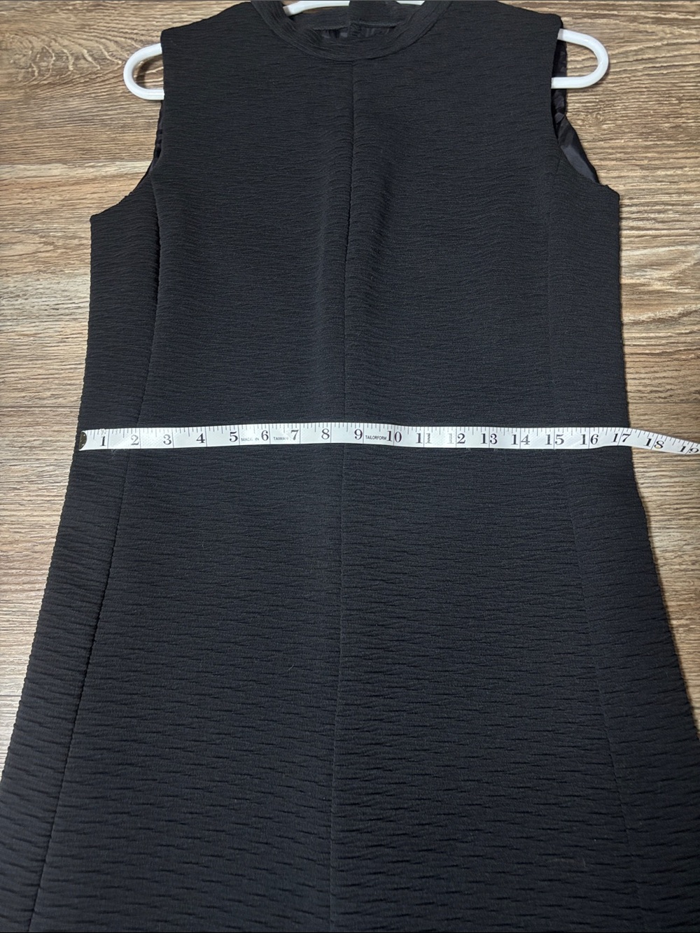 Vintage B. Altman Women's Size 8 LBD Black Sleeveless Shift Dress - Picture 10 of 10